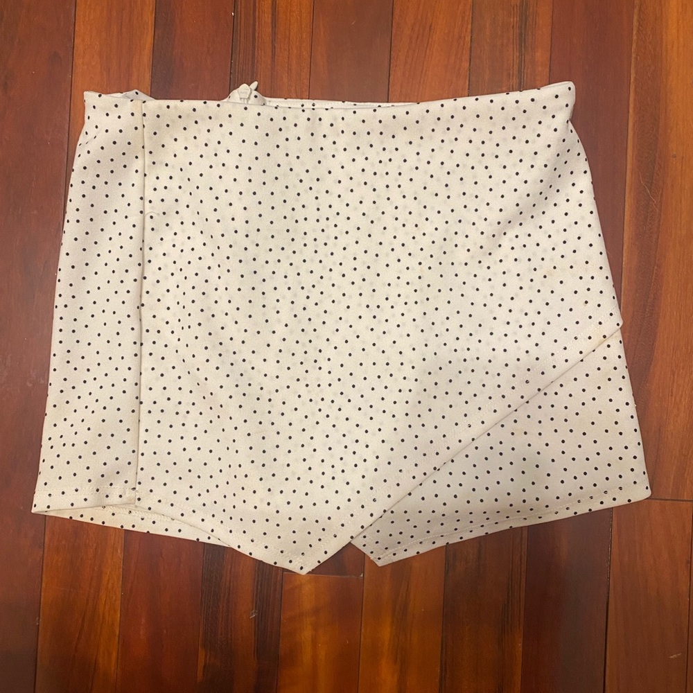 POLKA DOT SKORT